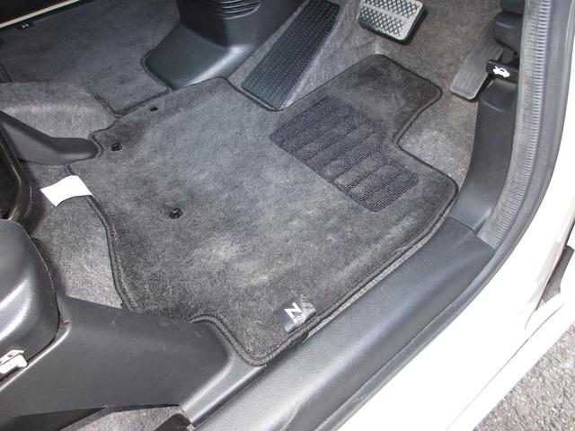 Ｎ－ＢＯＸカスタム ＧＳＳパッケージ　純正メモリーナビ　Ｒカメラ　ワンオーナー　両側パワ－スライドドア　禁煙　整備記録簿　スマ－トキ－　エアコン　ＥＳＣ　Ａ－ＳＴＯＰ　パワーウィンドウ　運転席助手席エアバッグ　ＡＢＳ（14枚目）