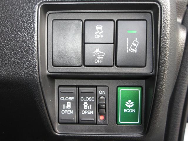 オデッセイ アブソルート・ホンダセンシング　純正９インチメモリーナビＢｌｕｅｔｏｏｔｈＥＴＣＲカメラワンオーナー　Ｂカメラ　ＬＥＤライト　オートクルーズコントロール　地デジ　電動シート　ＤＶＤ再生　スマートキー　４ＷＤ　アイドリングストップ（10枚目）