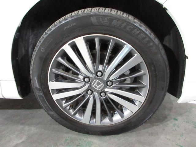 オデッセイ アブソルート・ホンダセンシング　純正９インチメモリーナビＢｌｕｅｔｏｏｔｈＥＴＣＲカメラワンオーナー　Ｂカメラ　ＬＥＤライト　オートクルーズコントロール　地デジ　電動シート　ＤＶＤ再生　スマートキー　４ＷＤ　アイドリングストップ（20枚目）