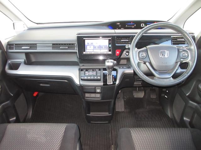 ステップワゴンスパーダ スパーダホンダセンシング 純正メモリーナビBluetoothETCRカメラワンオーナー 盗難防止 助手席エアバッグ ワンオーナ- Wパワスラ リアオートエアコン 地デジ サイドエアバッグ LEDライト 横滑り防止システム 禁煙(11枚目)