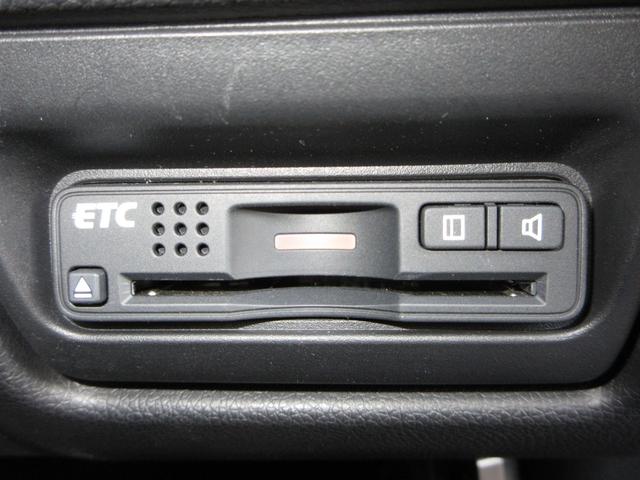 ステップワゴンスパーダ スパーダ　ホンダセンシング　・コバルトブルーパール　・２列目ベンチシート（８人乗りシート）　・純正ナビ　・リアカメラ　・ＥＴＣ　・ホンダセンシング　・Ｂｌｕｅｔｏｏｔｈ　ＡＵＤＩＯ　・両側電動スライドドア　・ワンオーナー（11枚目）