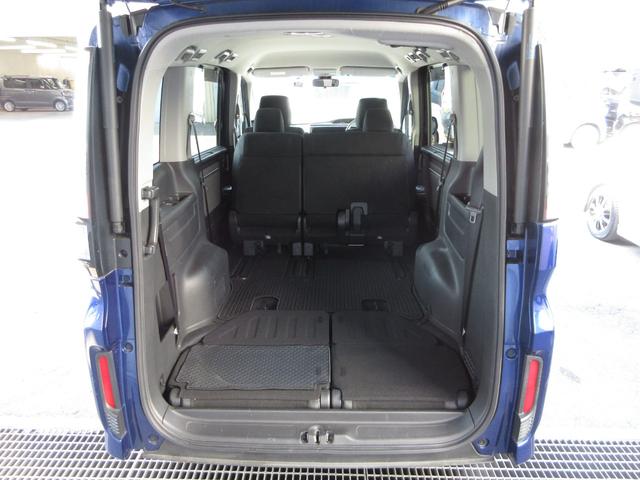 ステップワゴンスパーダ スパーダ　ホンダセンシング　・コバルトブルーパール　・２列目ベンチシート（８人乗りシート）　・純正ナビ　・リアカメラ　・ＥＴＣ　・ホンダセンシング　・Ｂｌｕｅｔｏｏｔｈ　ＡＵＤＩＯ　・両側電動スライドドア　・ワンオーナー（20枚目）