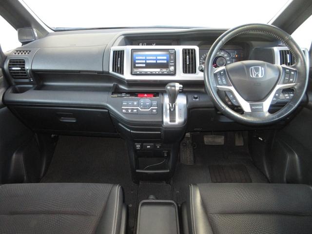 ステップワゴンスパーダ Zクールスピリット 禁煙 ワンオーナー 純正HDDナビ リアエンターテイメントシステム ETC ドラレコ Rカメラ パドルシフト ディスチャージヘッドライト コーナーリングライト コンフォートビューパッケージ クルコン(9枚目)