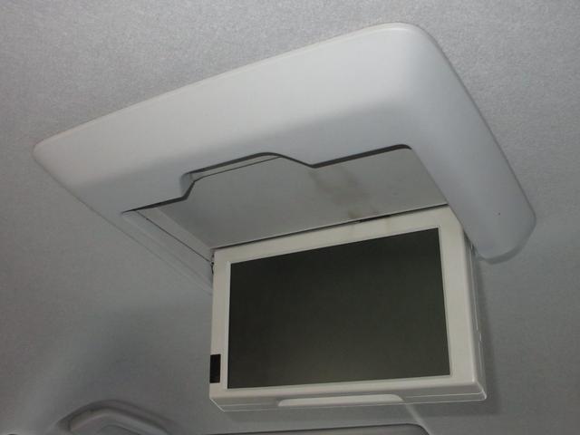 ステップワゴンスパーダ Zクールスピリット 禁煙 ワンオーナー 純正HDDナビ リアエンターテイメントシステム ETC ドラレコ Rカメラ パドルシフト ディスチャージヘッドライト コーナーリングライト コンフォートビューパッケージ クルコン(12枚目)