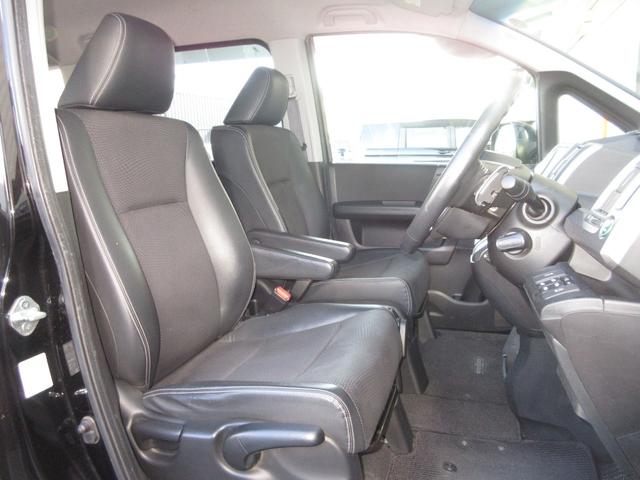 ステップワゴンスパーダ Zクールスピリット 禁煙 ワンオーナー 純正HDDナビ リアエンターテイメントシステム ETC ドラレコ Rカメラ パドルシフト ディスチャージヘッドライト コーナーリングライト コンフォートビューパッケージ クルコン(17枚目)