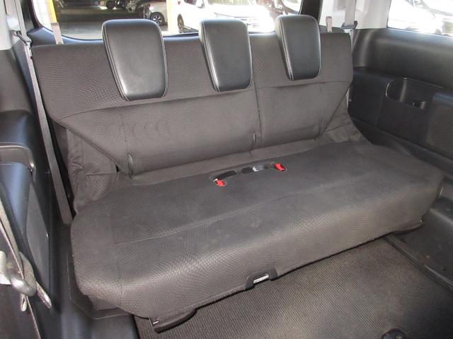 ステップワゴンスパーダ Zクールスピリット 禁煙 ワンオーナー 純正HDDナビ リアエンターテイメントシステム ETC ドラレコ Rカメラ パドルシフト ディスチャージヘッドライト コーナーリングライト コンフォートビューパッケージ クルコン(19枚目)