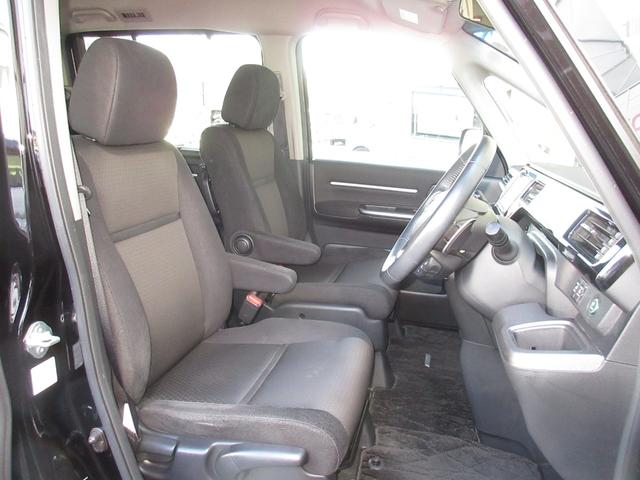 ステップワゴンスパーダ スパーダホンダセンシング　純正メモリーナビＢｌｕｅｔｏｏｔｈＥＴＣＲカメラワンオーナー　盗難防止　助手席エアバッグ　ワンオーナ－　Ｗパワスラ　記録簿有　地デジ　ＬＥＤライト　横滑り防止システム　オートエアコン　リアカメラ　禁煙（15枚目）