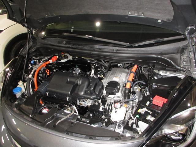 フィット e:HEVクロスター 禁煙車 ワンオーナー ホンダセンシング 純正9インチメモリーナビ Bluetooth 前後ドラレコ ETC リヤカメラ 衝突回避システム 前後障害物センサー LEDランプ サイドエアバック(3枚目)
