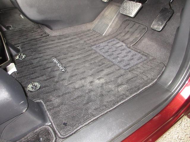 オデッセイ G・エアロホンダセンシング 純正メモリーナビBluetoothETCRカメラワンオーナー クルーズコントロール キーレス イモビ DVD フルセグテレビ Bカメ 両側電動ドア USB 3列シート LEDヘッド スマートキー(13枚目)