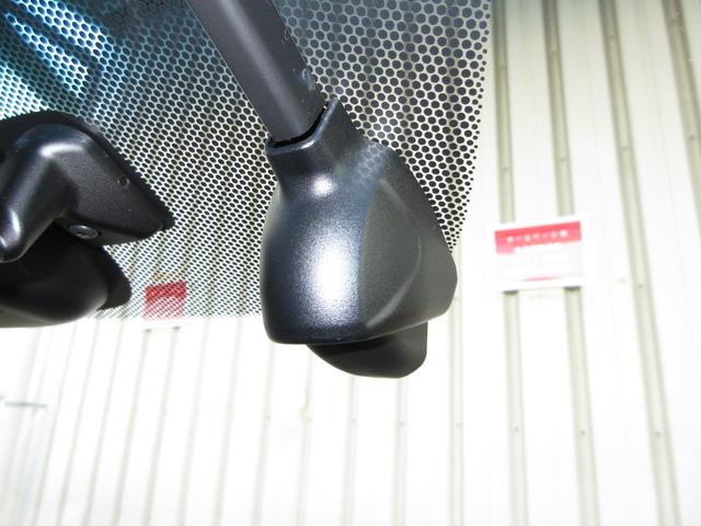 フリードハイブリッド ハイブリッド・Ｇホンダセンシング　純正メモリーナビＢｌｕｅｔｏｏｔｈドラレコＥＴＣＲカメラ　軽減ブレーキ　キーフリーシステム　記録簿　ＥＣＯＮ　後カメラ　Ａクルーズ　ＬＥＤヘッドランプ　横滑防止　ドライブレコーダ　パワーウインドウ（4枚目）