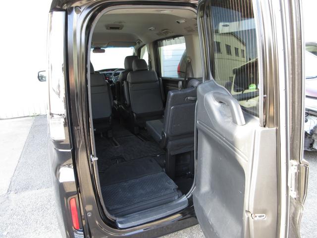 ステップワゴンスパーダ スパーダ・クールスピリットホンダセンシングブラスタ　純正９インチメモリーナビＢｌｕｅｔｏｏｔｈＥＴＣＲカメラワンオーナー　リアカメラ　ＵＳＢ接続　衝突軽減　サイドカーテンエアバック　記録簿　ＬＥＤライト　シートヒーター　オートエアコン　ＥＴＣ車載器（10枚目）