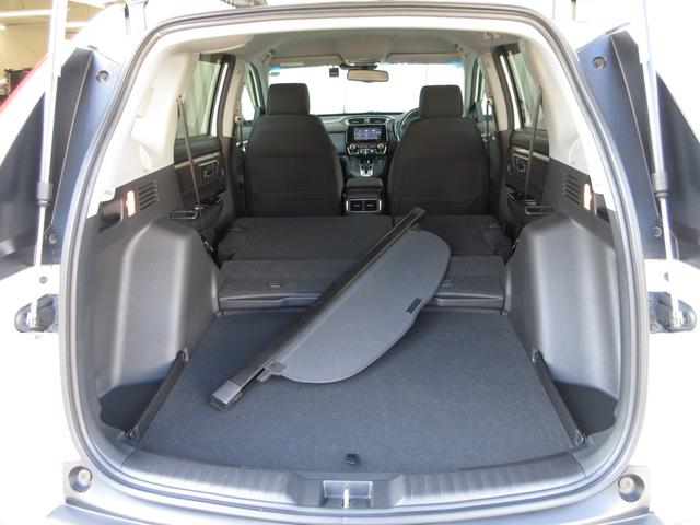 内装、外装、エンジンルームの隅ずみまでクリーニングを実施してお渡しします！プロが仕上げをしましたからピッカピカですよ〜！点検整備もきっちり実施いたします。