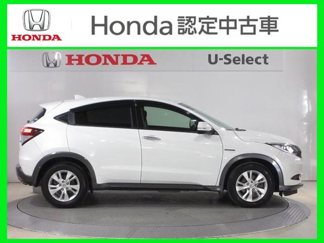 ヴェゼル ハイブリッドＸ　・ホワイトオーキッドパール　・平成２６年３月登録　・走行６万８千キロ　・車検…令和９年３月　・ワンオーナー　・純正ナビ　・リアカメラ　・ＥＴＣ　・あんしんパッケージ　・Ｂｌｕｅｔｏｏｔｈ　ＡＵＤＩＯ（20枚目）