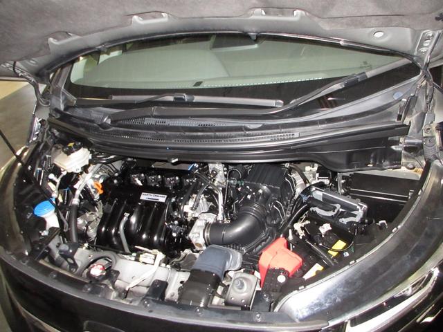 フリードハイブリッド ハイブリッド・Ｇホンダセンシング　ワンオーナー／衝突軽減ブレーキ／認定中古車／フルセグＴＶ／メモリーナビ／ＥＴＣ／ドライブレコーダー／バックモニター／両側電動スライドドア／シートヒーター／ＬＥＤライト／スマートキー／純正アルミ（3枚目）
