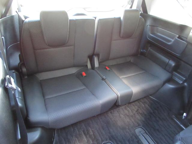 フリードハイブリッド ハイブリッド・Ｇホンダセンシング　ワンオーナー／衝突軽減ブレーキ／認定中古車／フルセグＴＶ／メモリーナビ／ＥＴＣ／ドライブレコーダー／バックモニター／両側電動スライドドア／シートヒーター／ＬＥＤライト／スマートキー／純正アルミ（17枚目）