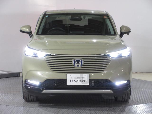 ヴェゼル ｅ：ＨＥＶＺ　ホンダコネクトディスプレイ・１オーナー・禁煙車・前後ドラレコ・パワーテールゲート・ブラインドスポットインフォメーション・渋滞追従・レーンアシスト・Ａｐｐｌｅ　ＣａｒＰｌａｙ・Ａｎｄｒｏｉｄ　Ａｕｔｏ／（5枚目）