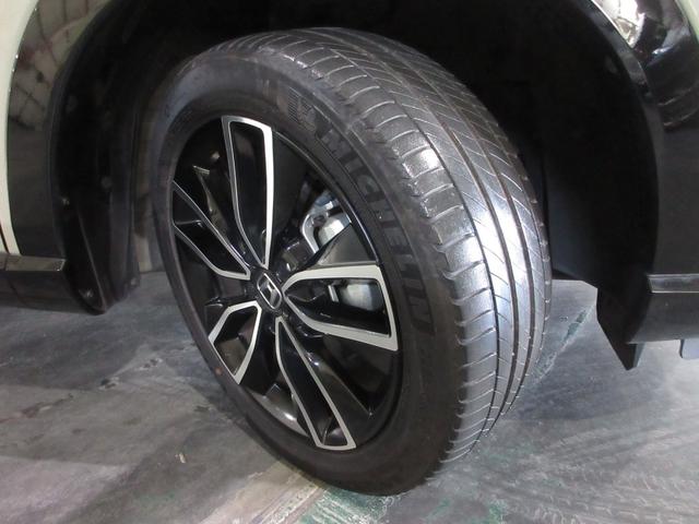 ヴェゼル ｅ：ＨＥＶＺ　ホンダコネクトディスプレイ・１オーナー・禁煙車・前後ドラレコ・パワーテールゲート・ブラインドスポットインフォメーション・渋滞追従・レーンアシスト・Ａｐｐｌｅ　ＣａｒＰｌａｙ・Ａｎｄｒｏｉｄ　Ａｕｔｏ／（24枚目）