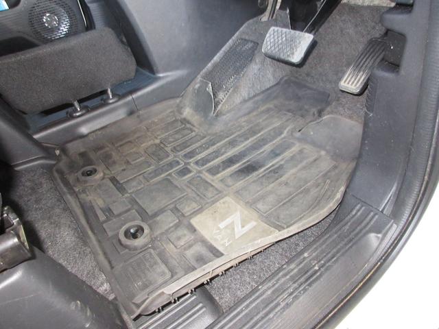 Ｎ－ＶＡＮ Ｌ・ホンダセンシング　１年保証（距離無制限）　ワンオーナー　純正メモリーナビ　Ｂｌｕｅｔｏｏｔｈ　ＥＴＣ２．０　オートエアコン　純正ルーフキャリア　純正ルーフコンソール　ＣＤ　ＤＶＤ　フルセグ　ＵＳＢポート　フォグライト（10枚目）