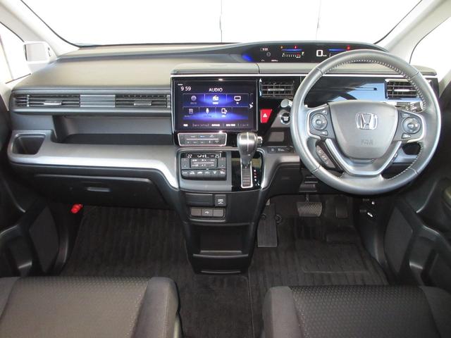 ステップワゴンスパーダ スパーダホンダセンシング　ワンオーナー　禁煙　２年保証　車検整備付　１０インチメモリーナビ　後席モニター　フルセグＴＶ　ＣＤ＆ＤＶＤ再生　ＢＴオーディオ接続　ＥＴＣ２．０　リアカメラ　リモコンエンジンスターター　スマートキー（10枚目）