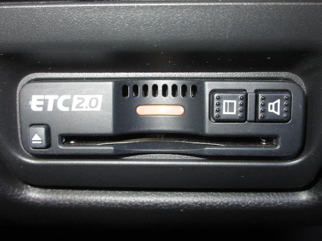 ステップワゴンスパーダ スパーダホンダセンシング　ワンオーナー　禁煙　２年保証　車検整備付　１０インチメモリーナビ　後席モニター　フルセグＴＶ　ＣＤ＆ＤＶＤ再生　ＢＴオーディオ接続　ＥＴＣ２．０　リアカメラ　リモコンエンジンスターター　スマートキー（13枚目）