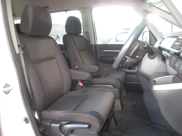 ステップワゴンスパーダ スパーダホンダセンシング　ワンオーナー　禁煙　２年保証　車検整備付　１０インチメモリーナビ　後席モニター　フルセグＴＶ　ＣＤ＆ＤＶＤ再生　ＢＴオーディオ接続　ＥＴＣ２．０　リアカメラ　リモコンエンジンスターター　スマートキー（16枚目）