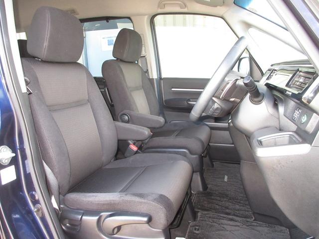 ステップワゴンスパーダ スパーダホンダセンシング　・オブシダンブルーパール　・２列目ベンチシート（８人乗りシート）・ワンオーナー　・禁煙　・令和３年６月登録　・走行３万９千キロ　・純正ナビ　・リアカメラ　・ＥＴＣ　・ホンダセンシング　・前後ドラレコ（16枚目）