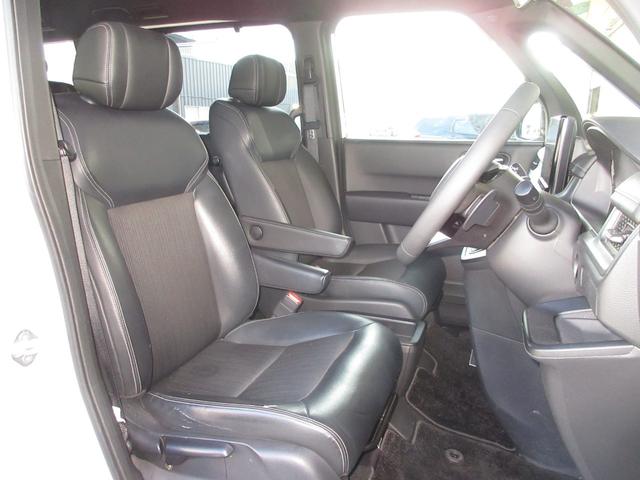 ステップワゴン ｅ：ＨＥＶスパーダ　ホンダセンシング純正９インチメモリーナビＢｌｕｅｔｏｏｔｈＥＴＣＲカメラワンオーナー　１オーナー　デュアルエアコン　フルオートエアコン　ＥＳＣ　シートヒータ　オートライト　キーフリー　イモビ　ＡＢＳ（15枚目）