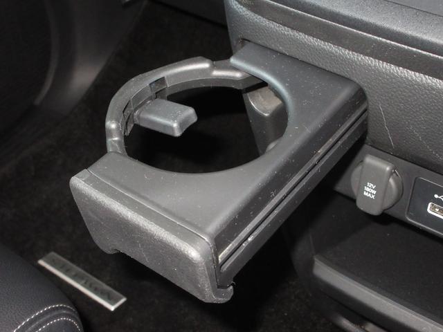 ステップワゴン ｅ：ＨＥＶスパーダ　ホンダセンシング純正９インチメモリーナビＢｌｕｅｔｏｏｔｈＥＴＣＲカメラワンオーナー　１オーナー　デュアルエアコン　フルオートエアコン　ＥＳＣ　シートヒータ　オートライト　キーフリー　イモビ　ＡＢＳ（25枚目）