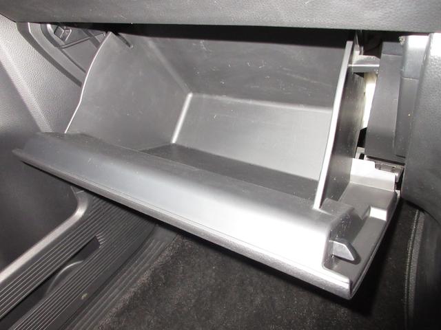 ステップワゴン ｅ：ＨＥＶスパーダ　ホンダセンシング純正９インチメモリーナビＢｌｕｅｔｏｏｔｈＥＴＣＲカメラワンオーナー　１オーナー　デュアルエアコン　フルオートエアコン　ＥＳＣ　シートヒータ　オートライト　キーフリー　イモビ　ＡＢＳ（26枚目）