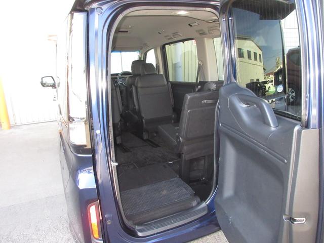 ステップワゴンスパーダ スパーダハイブリッド G・EX ホンダセンシング 禁煙車 ワンオーナー 点検パック当社実施済み ナビ Bluetooth フルセグ リアカメラ ETC サイドカーテンエアバッグ シートヒーター 両側電動ドア LED 純正16インチアルミホイール(10枚目)