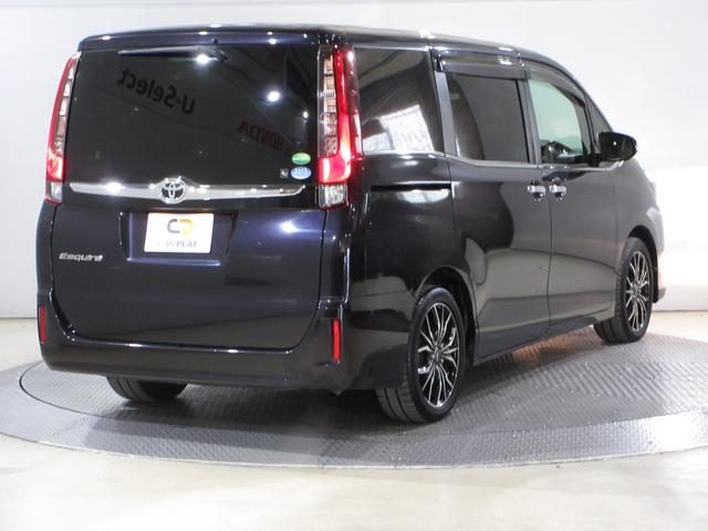 エスクァイア Ｇｉ　１年保証（距離無制限）　禁煙車　ワンオーナー　２０２３年製タイヤ　バックカメラ　Ｂｌｕｅｔｏｏｔｈ　前席シートヒーター　純正９インチメモリーナビ　ＥＴＣ　ＬＥＤヘッドライト　フルセグ　ＣＤ　ＤＶＤ（7枚目）