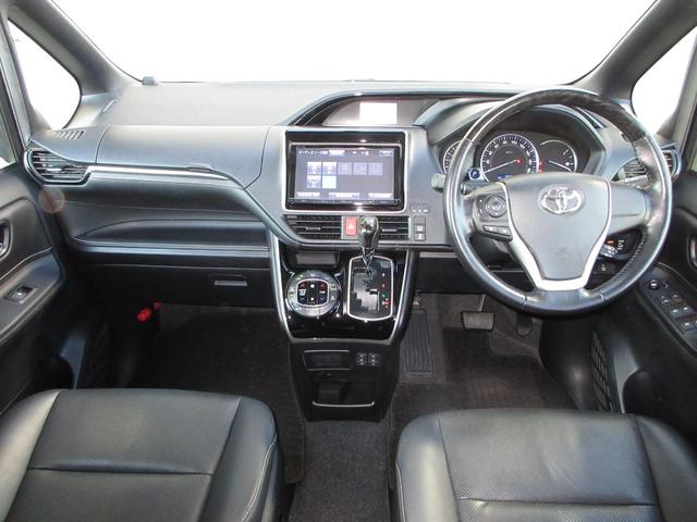 エスクァイア Ｇｉ　１年保証（距離無制限）　禁煙車　ワンオーナー　２０２３年製タイヤ　バックカメラ　Ｂｌｕｅｔｏｏｔｈ　前席シートヒーター　純正９インチメモリーナビ　ＥＴＣ　ＬＥＤヘッドライト　フルセグ　ＣＤ　ＤＶＤ（8枚目）