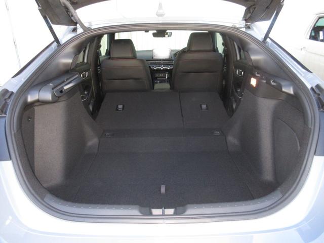 シビック EX ホンダセンシングホンダコネクトディスプレイBluetoothドラレコETCRカメラワンオーナー パーキングセンサー 衝突被害軽減ブレーキ スマートキーシステム パワ-シ-ト 1オーナー車 禁煙 USB(17枚目)