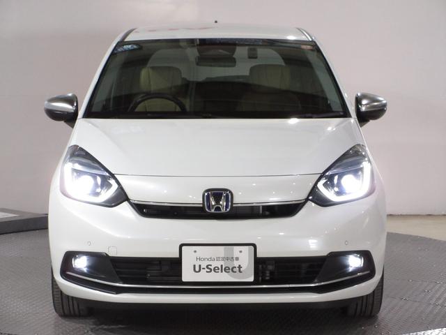 フィット ｅ：ＨＥＶリュクス　禁煙車ホンダセンシング純正９インチメモリーナビＢｌｕｅｔｏｏｔｈＥＴＣＲカメラワンオーナー　誤発進抑制機能　Ｉオーナー　リアカメラ　ＥＴＣ付　ＬＥＤ　シートヒーター　クルーズコントロール　ＤＶＤ（12枚目）