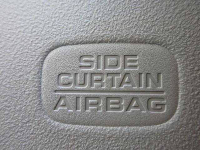 フィット ｅ：ＨＥＶリュクス　禁煙車ホンダセンシング純正９インチメモリーナビＢｌｕｅｔｏｏｔｈＥＴＣＲカメラワンオーナー　誤発進抑制機能　Ｉオーナー　リアカメラ　ＥＴＣ付　ＬＥＤ　シートヒーター　クルーズコントロール　ＤＶＤ（16枚目）