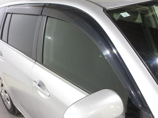 カローラフィールダー ハイブリッドＧ　純正メモリーナビＢｌｕｅｔｏｏｔｈＥＴＣＲカメラワンオーナー　スマートエントリー　ワンオーナー車　メンテナンスノート　助手席エアバック　フルセグ地デジＴＶ　エアバック　カーテンエアバッグ　盗難防止（11枚目）