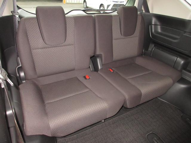 フリードハイブリッド ハイブリッド・Ｇホンダセンシング　ワンオーナー　純正メモリーナビ　Ｂｌｕｅｔｏｏｔｈ　ＥＴＣ　Ｒカメラ　ＬＥＤヘッドライト　コーナーリングライト　オートリトラミラー　センターテーブル　両側電動スライドドア　Ｃパッケージ　シートヒーター（21枚目）