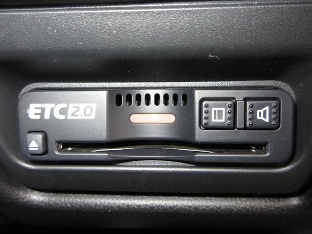 ステップワゴンスパーダ スパーダ・クールスピリットホンダセンシング　純正９インチメモリーナビＢｌｕｅｔｏｏｔｈドラレコＥＴＣＲカメラワンオーナー　サイドエアバック　スマートキ　左右電動スライドドア　バックモニタ　Ｗエアコン　地ＴＶ　ナビ＆ＴＶ　三列シート　ＵＳＢ　禁煙（12枚目）