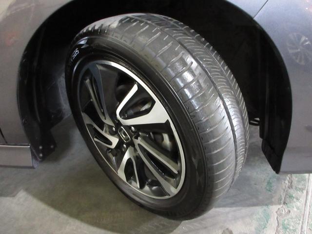 ステップワゴンスパーダ スパーダ・クールスピリットホンダセンシング　純正９インチメモリーナビＢｌｕｅｔｏｏｔｈドラレコＥＴＣＲカメラワンオーナー　サイドエアバック　スマートキ　左右電動スライドドア　バックモニタ　Ｗエアコン　地ＴＶ　ナビ＆ＴＶ　三列シート　ＵＳＢ　禁煙（23枚目）