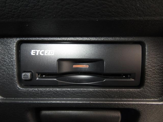 オーラ ニスモ　１年保証（距離無制限）禁煙車　ローダウン　ミシュランタイヤ　純正コネクトナビ　Ｂｌｕｅｔｏｏｔｈ　全周囲カメラ　ドラレコ　ＥＴＣ２．０　前席シートヒーター　ＬＥＤヘッドライト　アドバンスルームミラー（13枚目）