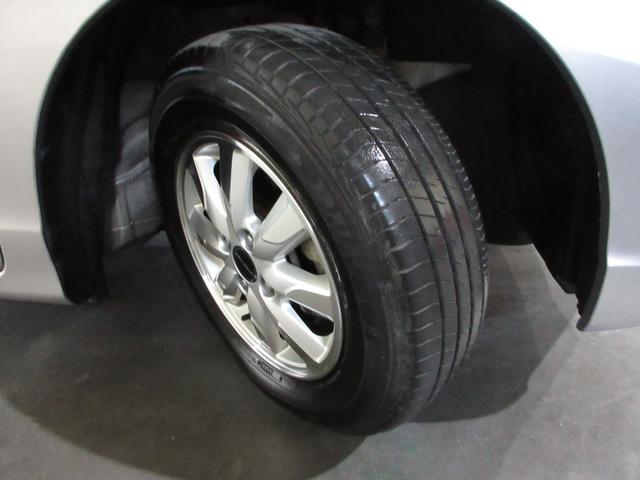 フリード Ｇジャストセレクション　オーディオレスドアバイザーモデューロ１４インチアルミ　スマトキー　定期点検記録簿　助手席エアバッグ　ＡＵＴＯエアコン　パワステ　両側スライド片側電動　イモビ　運転席エアバッグ　ＰＷ　ＡＢＳ　３列シート（20枚目）