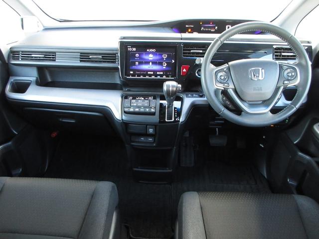 ステップワゴンスパーダ スパーダホンダセンシング　純正９インチメモリーナビＢｌｕｅｔｏｏｔｈＥＴＣＲカメラワンオーナー　盗難防止　助手席エアバッグ　ワンオーナ－　Ｗパワスラ　記録簿有　リアオートエアコン　地デジ　ＬＥＤライト　横滑り防止システム（9枚目）