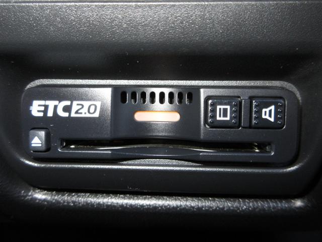 ステップワゴンスパーダ スパーダホンダセンシング　純正９インチメモリーナビＢｌｕｅｔｏｏｔｈＥＴＣＲカメラワンオーナー　盗難防止　助手席エアバッグ　ワンオーナ－　Ｗパワスラ　記録簿有　リアオートエアコン　地デジ　ＬＥＤライト　横滑り防止システム（12枚目）