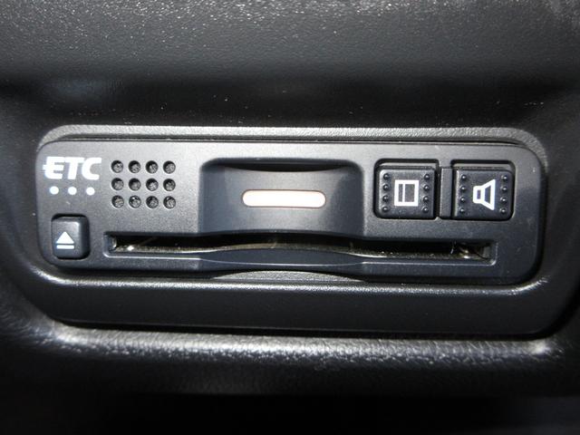 ステップワゴンスパーダ スパーダ・クールスピリットホンダセンシング 1年保証(距離無制限) 禁煙車 純正9インチメモリーナビ Bluetooth ETC バックカメラ 前席シートヒーター 両側電動スライドドア USBポート LEDヘッドライト オートライト MTモード(13枚目)