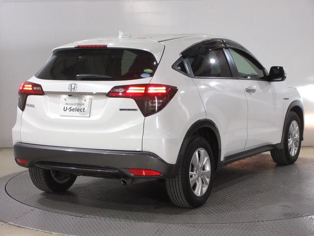 ヴェゼル ハイブリッドX・ホンダセンシング ・いまコレ+フロアマット(新品フロアマット) ・平成31年3月登録 ・走行3万8千キロ ・車検2年付 ・純正ナビ ・リアカメラ ・ETC ・ドアバイザー ・LEDヘッドライト ・1年保証付(9枚目)