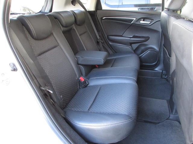 フィット １３Ｇ・Ｌパッケージファインエディション　純正メモリーナビＢｌｕｅｔｏｏｔｈＥＴＣワンオーナー　ワンオーナー車　ＬＥＤヘットライト　クルコン　フルセグ　Ａストップ　サイドカーテンエアバック　キーレス　ＤＶＤ　パワーウインドウ　横滑り防止装置（15枚目）