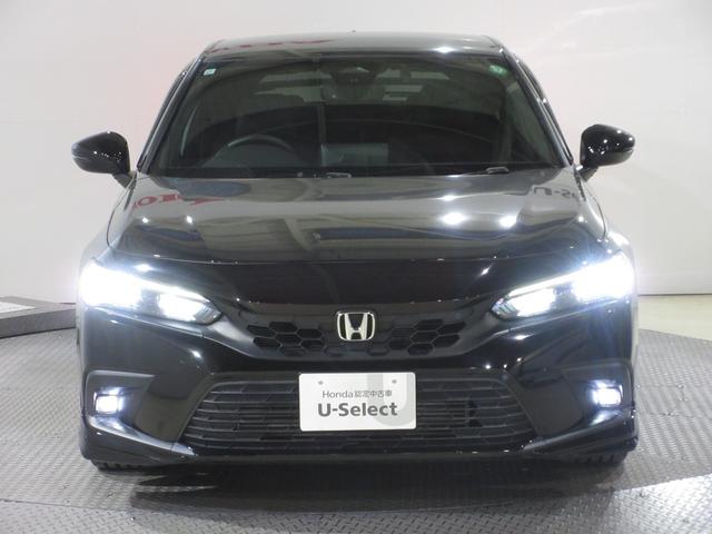 シビック ＥＸ　禁煙　ワンオーナー　６速マニュアル　ＢＯＳＥプレミアムサウンドシステム　ワイヤレス充電器　レザーＸスウェードコンビシート　運転席８Ｗａｙ助手席４Ｗａｙパワーシート　ブラインドスポットインフォメーション（6枚目）