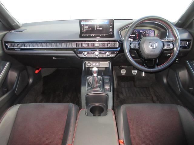 シビック ＥＸ　禁煙　ワンオーナー　６速マニュアル　ＢＯＳＥプレミアムサウンドシステム　ワイヤレス充電器　レザーＸスウェードコンビシート　運転席８Ｗａｙ助手席４Ｗａｙパワーシート　ブラインドスポットインフォメーション（11枚目）