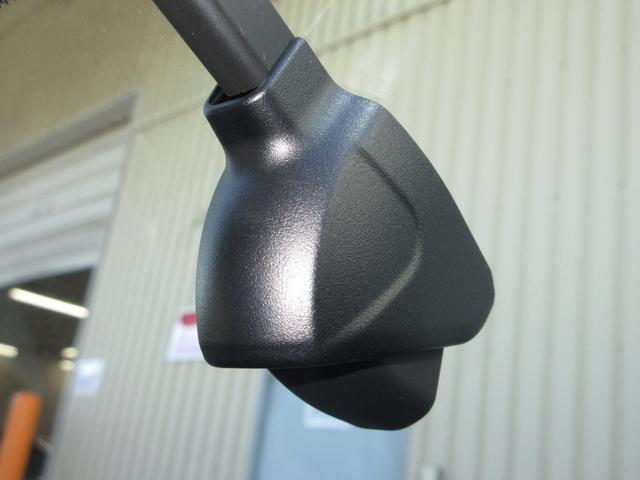 シビック ＥＸ　禁煙　ワンオーナー　６速マニュアル　ＢＯＳＥプレミアムサウンドシステム　ワイヤレス充電器　レザーＸスウェードコンビシート　運転席８Ｗａｙ助手席４Ｗａｙパワーシート　ブラインドスポットインフォメーション（16枚目）