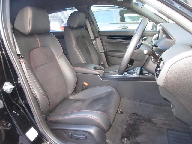 シビック ＥＸ　禁煙　ワンオーナー　６速マニュアル　ＢＯＳＥプレミアムサウンドシステム　ワイヤレス充電器　レザーＸスウェードコンビシート　運転席８Ｗａｙ助手席４Ｗａｙパワーシート　ブラインドスポットインフォメーション（22枚目）